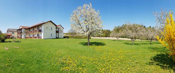 fuehling-teuschlermogg-apfelbluete-urlaub-badwaltersdorf (1)